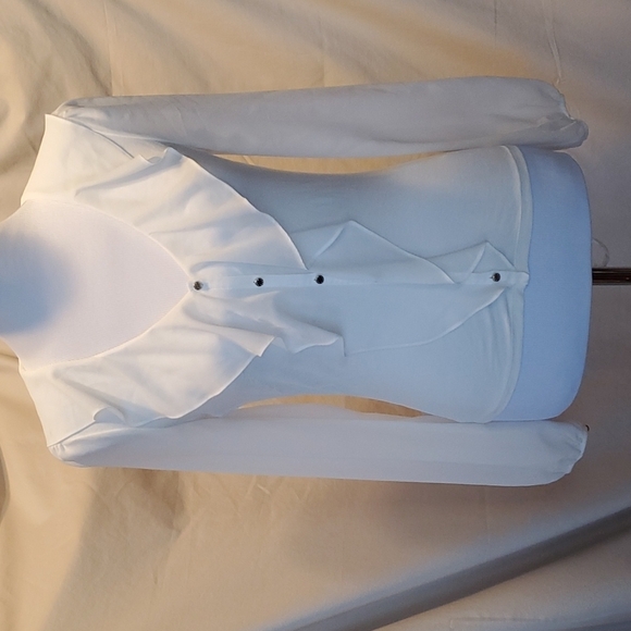 bebe Creamy Blouse SZ XS - Picture 2 of 10